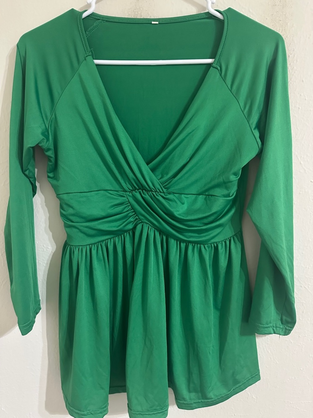 Green V-Neck Twist-Waist Long Sleeve Top